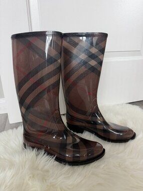Authentic Burberry Rain Boots Size 39